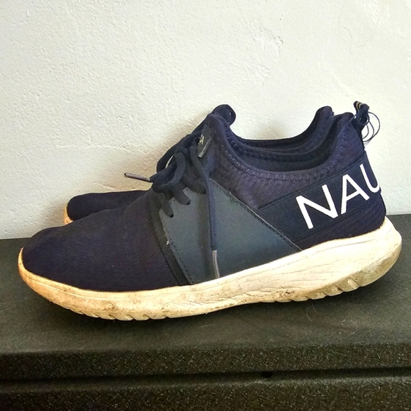 Nautica slip on sneakers - Picture 2 of 5